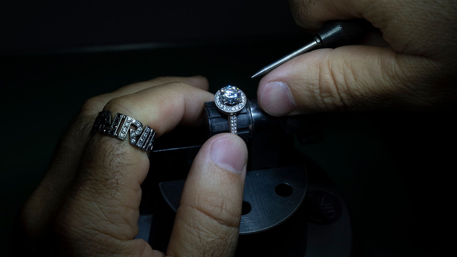 Lab Grown Diamonds: Elegant, Ethical & Affordable